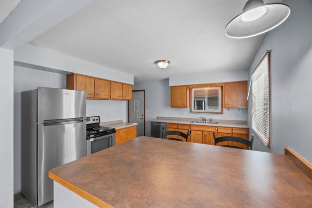 8120 Wentworth Avenue S, Bloomington, MN 55420