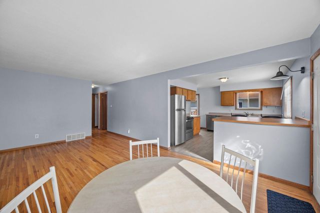 8120 Wentworth Avenue S, Bloomington, MN 55420