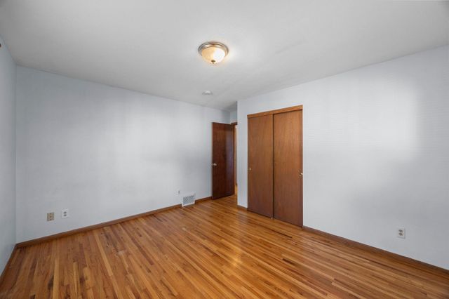 8120 Wentworth Avenue S, Bloomington, MN 55420