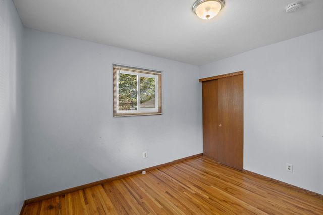 8120 Wentworth Avenue S, Bloomington, MN 55420