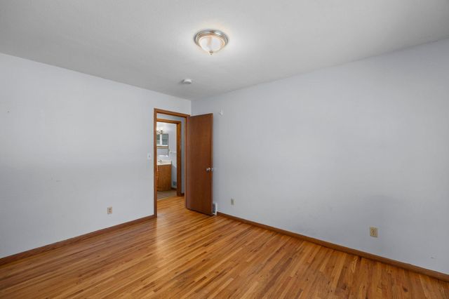 8120 Wentworth Avenue S, Bloomington, MN 55420