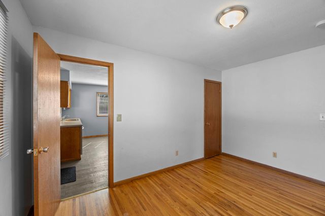 8120 Wentworth Avenue S, Bloomington, MN 55420