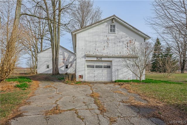 2459 McClew Road, Newfane, NY 14028