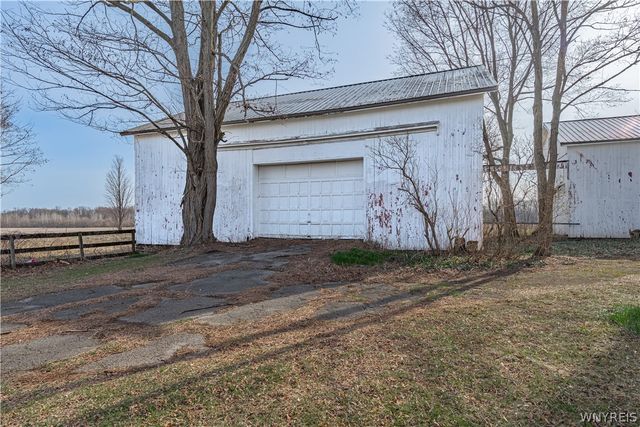 2459 McClew Road, Newfane, NY 14028