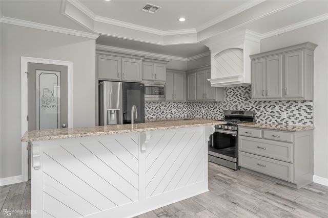 255 Arrowhead Drive, Bossier City, LA 71111