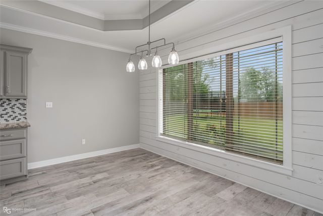 255 Arrowhead Drive, Bossier City, LA 71111