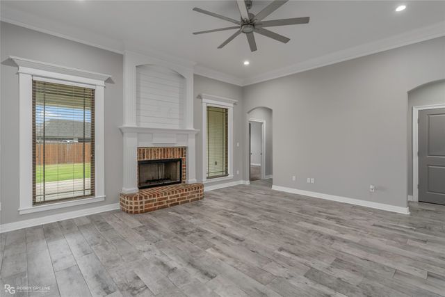 255 Arrowhead Drive, Bossier City, LA 71111