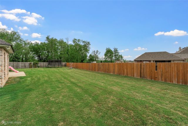255 Arrowhead Drive, Bossier City, LA 71111