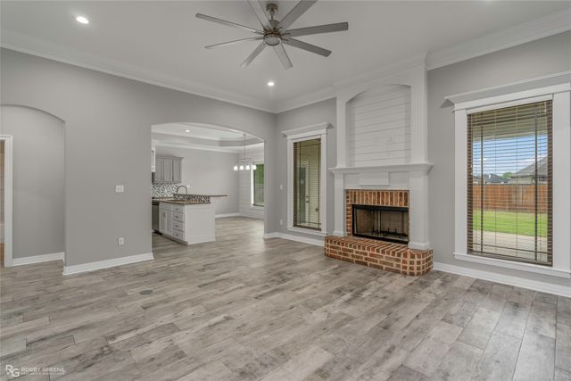 255 Arrowhead Drive, Bossier City, LA 71111