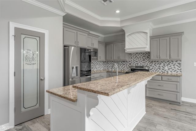 255 Arrowhead Drive, Bossier City, LA 71111