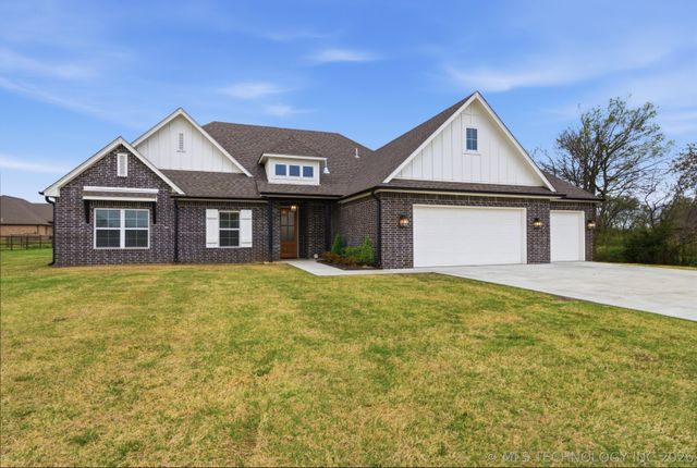 15522 E Taylor Lane, Claremore, OK 74017