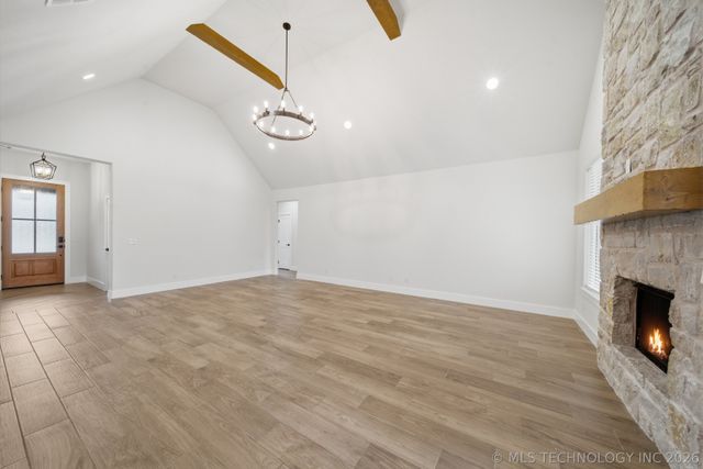 15522 E Taylor Lane, Claremore, OK 74017