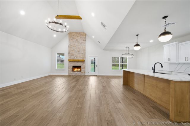 15522 E Taylor Lane, Claremore, OK 74017