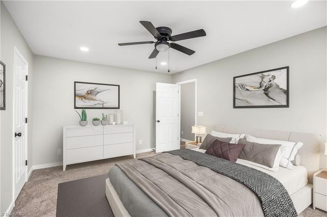 1736 Bramblebrook Lane, Winston-salem, NC 27105