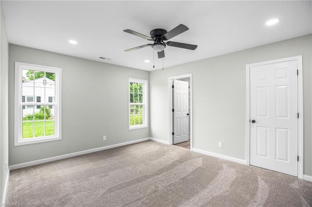 1736 Bramblebrook Lane, Winston-salem, NC 27105