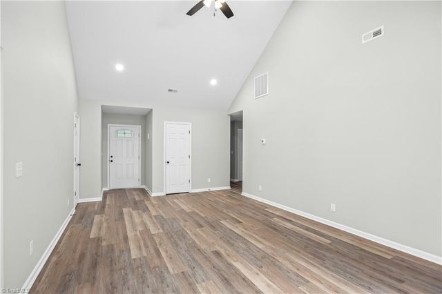 1736 Bramblebrook Lane, Winston-salem, NC 27105