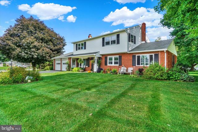 12 VIRGINIA AVE, Shrewsbury, PA 17361