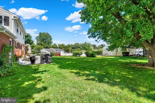 12 VIRGINIA AVE, Shrewsbury, PA 17361
