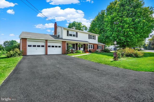 12 VIRGINIA AVE, Shrewsbury, PA 17361