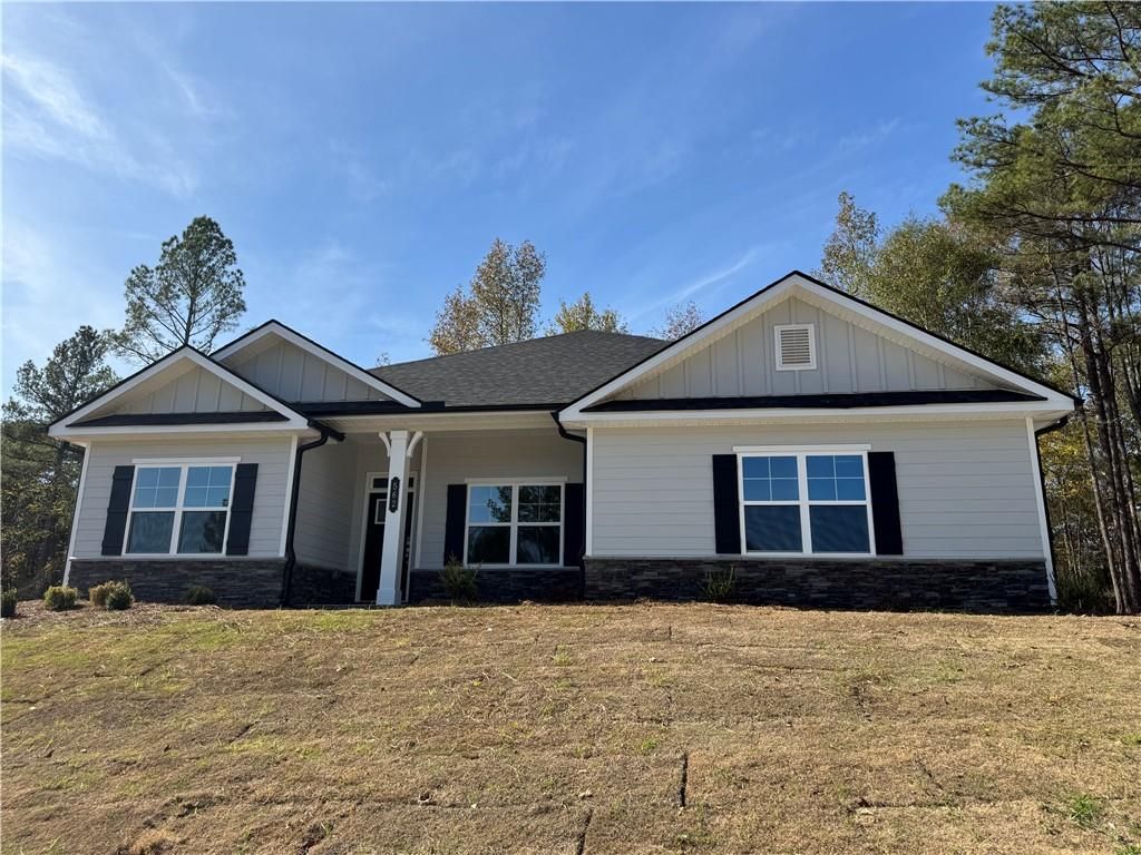 562 Walnut Creek Parkway, Pendergrass, GA 30567