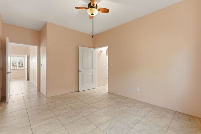 1568 Shalako Way, Santa Fe, NM 87507