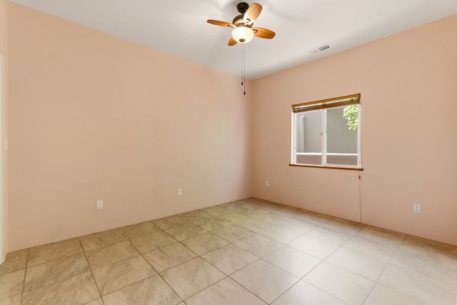 1568 Shalako Way, Santa Fe, NM 87507