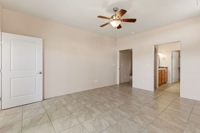 1568 Shalako Way, Santa Fe, NM 87507