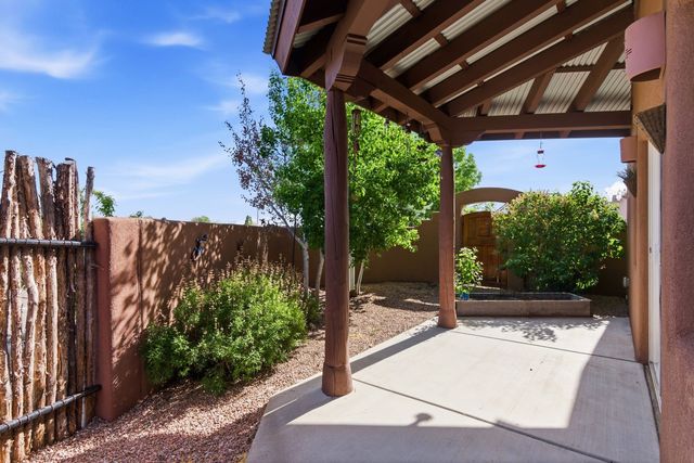 1568 Shalako Way, Santa Fe, NM 87507