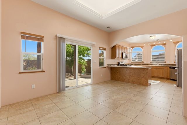 1568 Shalako Way, Santa Fe, NM 87507