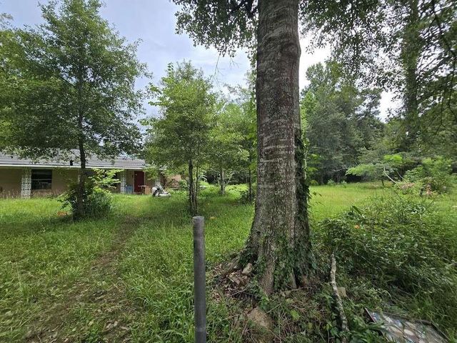 400 County Road 2318, Dayton, TX 77535