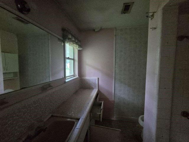 400 County Road 2318, Dayton, TX 77535