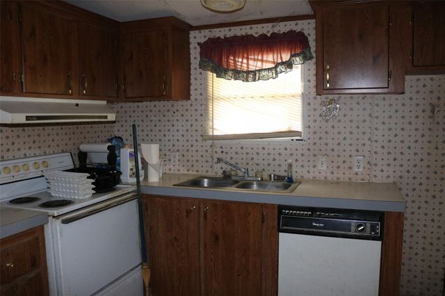 18619 Highway 36, Guy, TX 77444