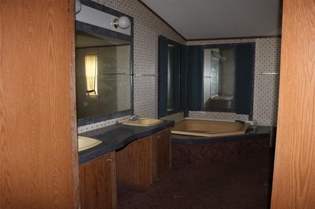 18619 Highway 36, Guy, TX 77444