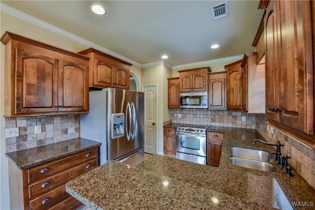 11406 Magnolia Wood, Northport, AL 35475