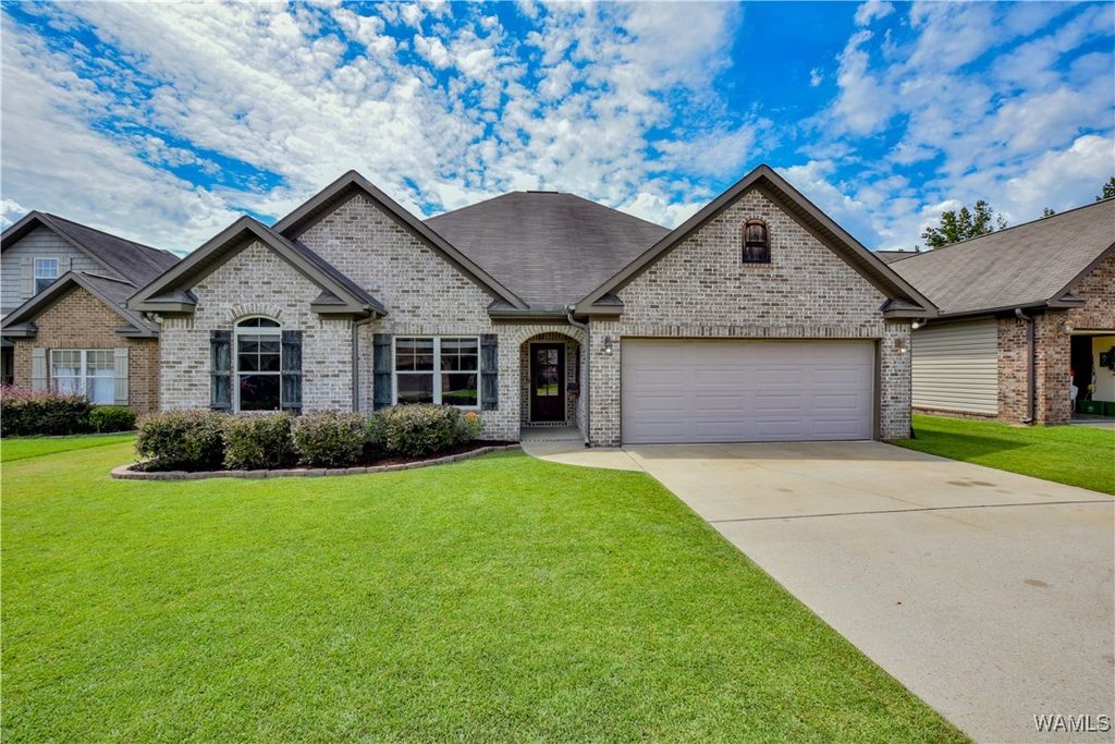 11406 Magnolia Wood, Northport, AL 35475