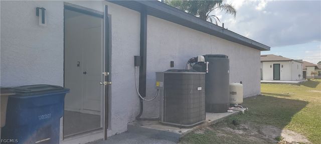 434 Picturesque AVE, Lehigh Acres, FL 33974