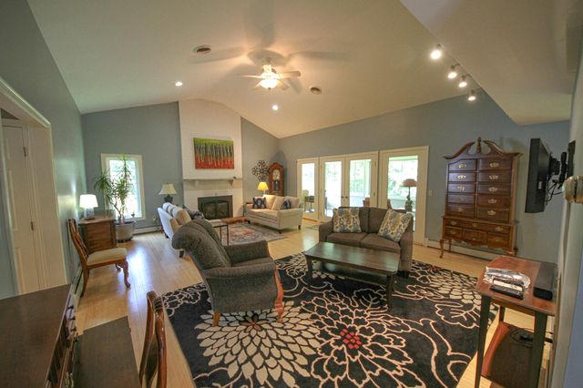 35 Bennington Drive, Belmont, NH 03220