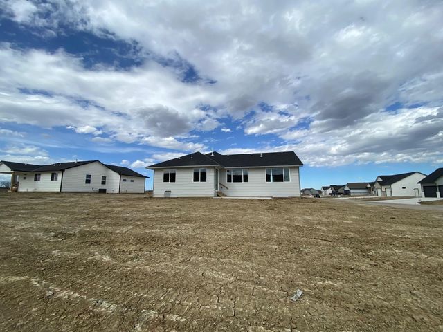 2279 S Chateau Ct, Wichita, KS 67207