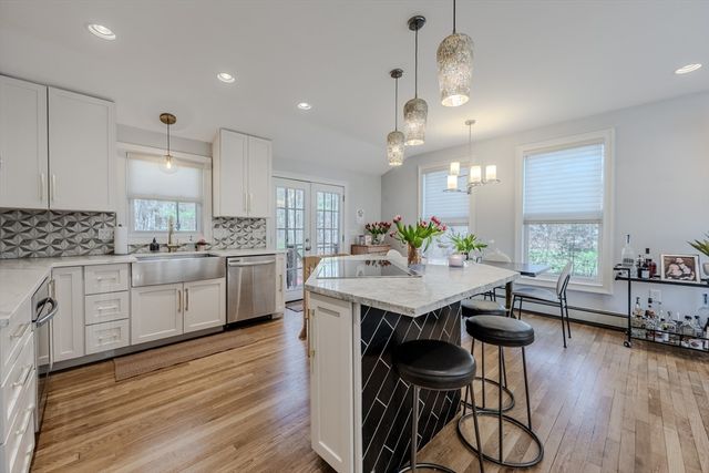 6 Third St, Tewksbury, MA 01876