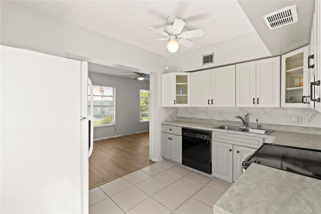 2428 COLUMBIA DRIVE 50, Clearwater, FL 33763