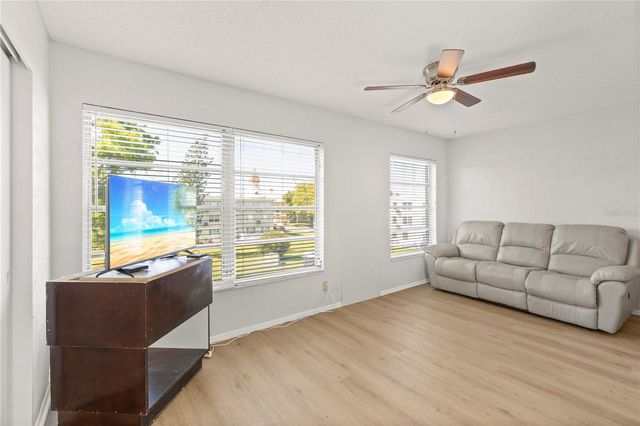 2428 COLUMBIA DRIVE 50, Clearwater, FL 33763