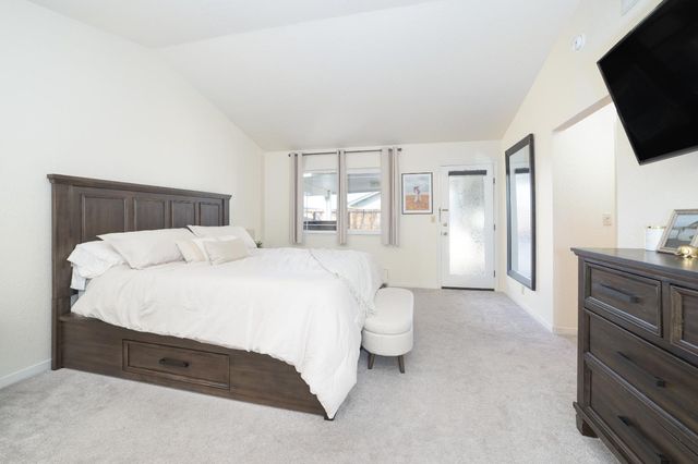 1255 Sweetbrier Pl, Manteca, CA 95336