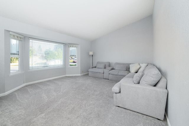 1255 Sweetbrier Pl, Manteca, CA 95336