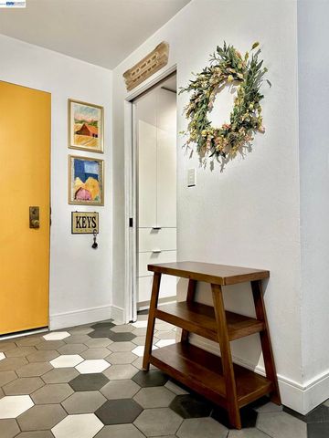 1321 Webster Street D103, Alameda, CA 94501