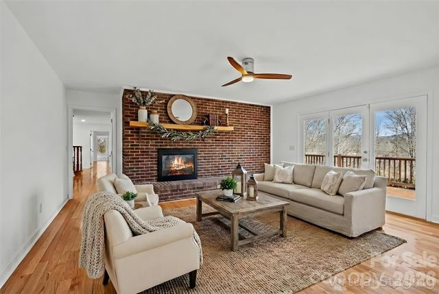 735 Macedonia Road, Asheville, NC 28804