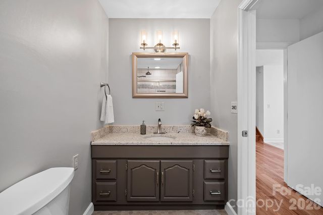 735 Macedonia Road, Asheville, NC 28804