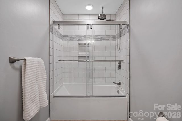 735 Macedonia Road, Asheville, NC 28804