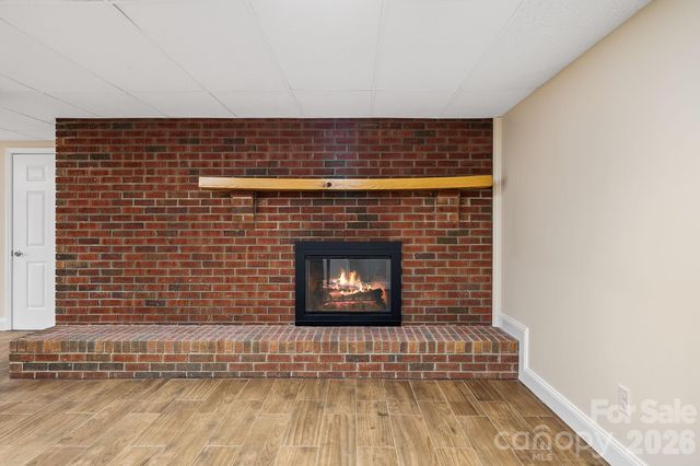 735 Macedonia Road, Asheville, NC 28804