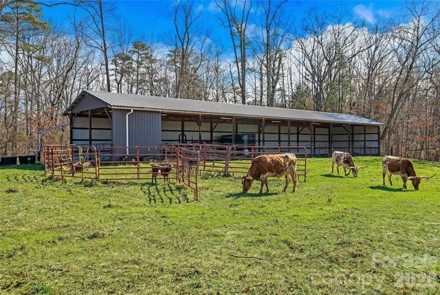 735 Macedonia Road, Asheville, NC 28804