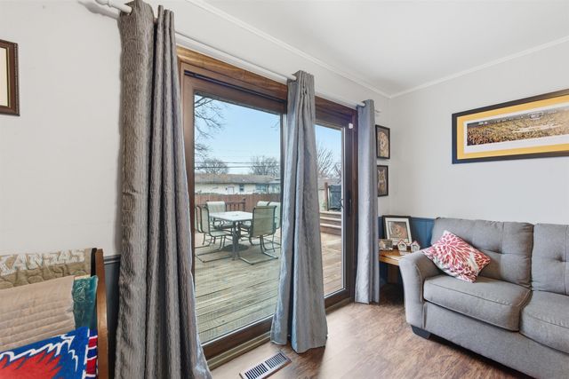 1118 N Sandplum Ln, Wichita, KS 67212